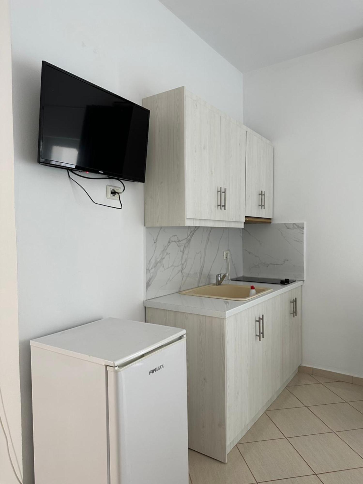 Joni Apartments كساميل المظهر الخارجي الصورة
