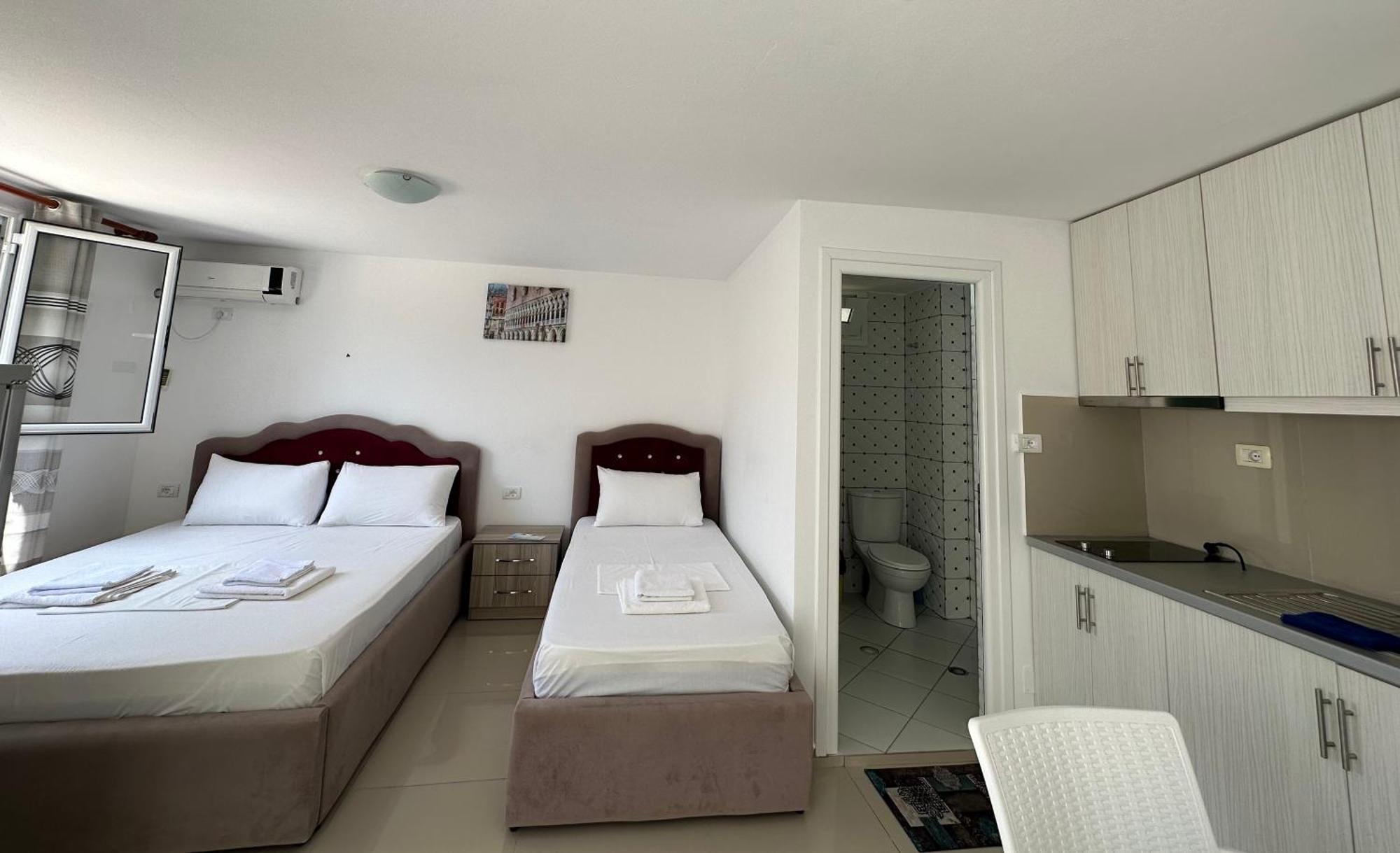 Joni Apartments كساميل المظهر الخارجي الصورة