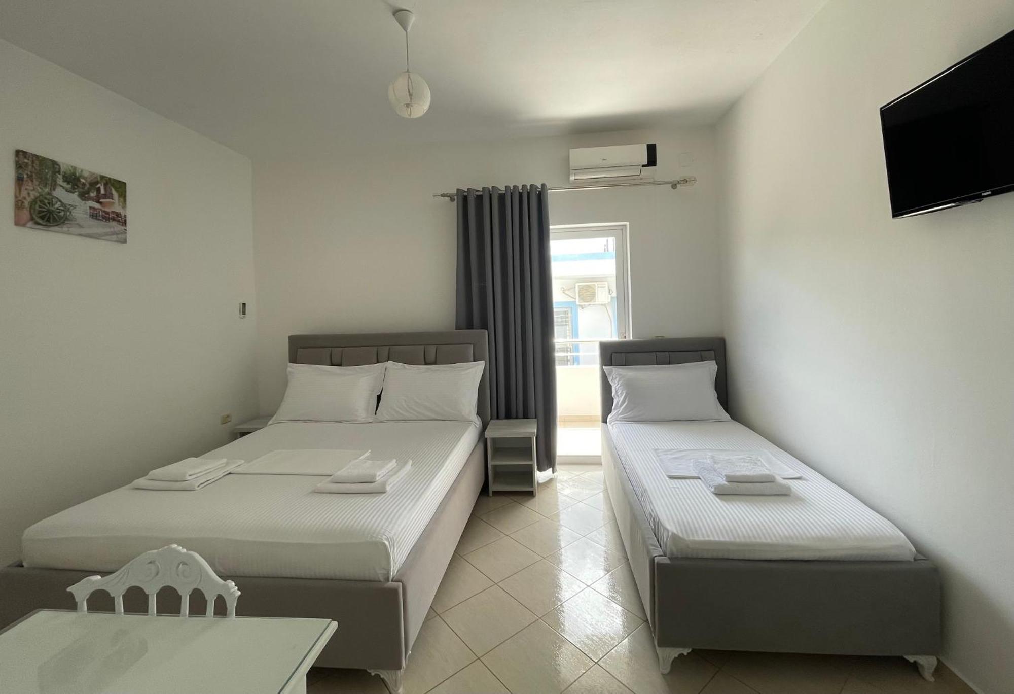 Joni Apartments كساميل المظهر الخارجي الصورة