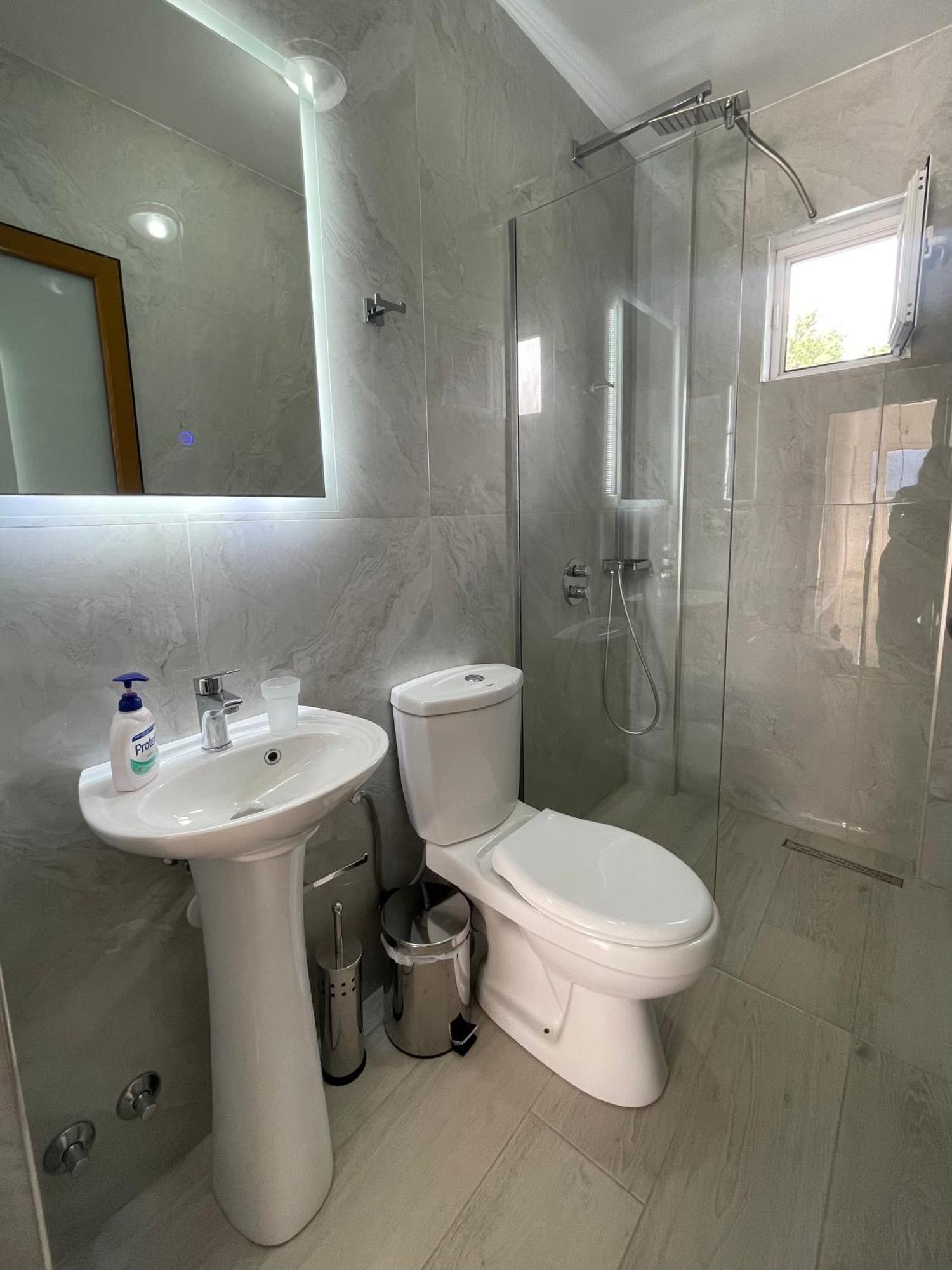 Joni Apartments كساميل المظهر الخارجي الصورة