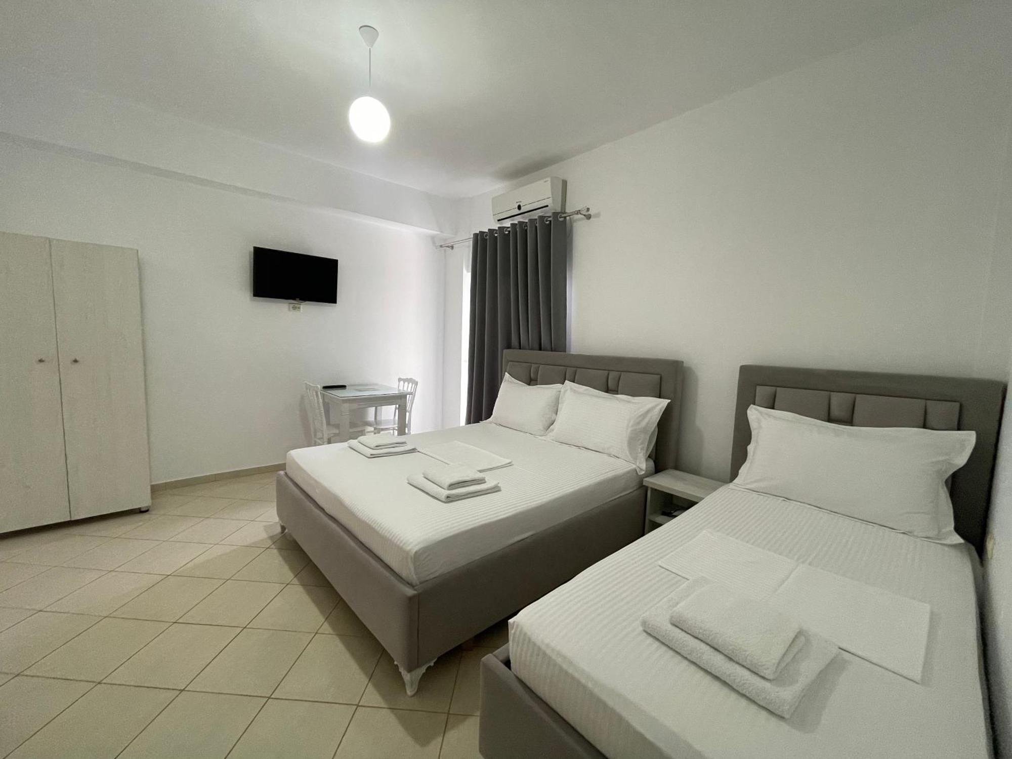 Joni Apartments كساميل المظهر الخارجي الصورة