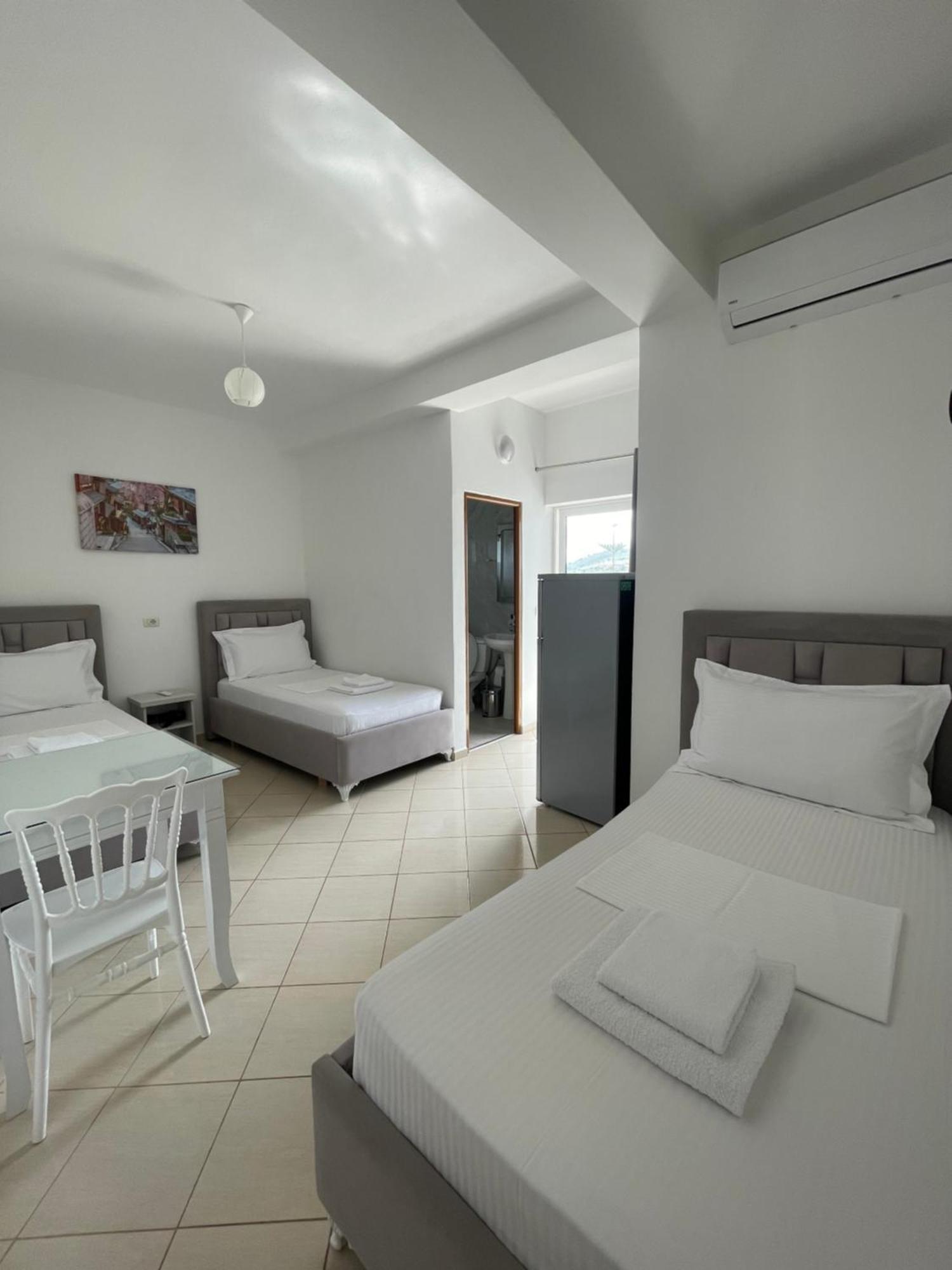 Joni Apartments كساميل المظهر الخارجي الصورة